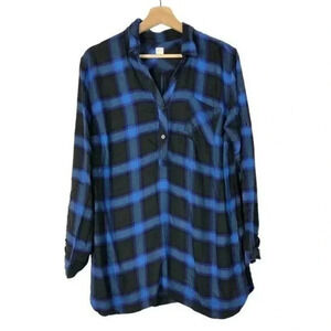 Gap Maternity Black & Blue Plaid Henley Long Sleeve M